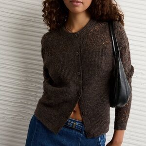 American Eagle Knit Lace Cardigan New Brown
Size Small Beautiful Elegant